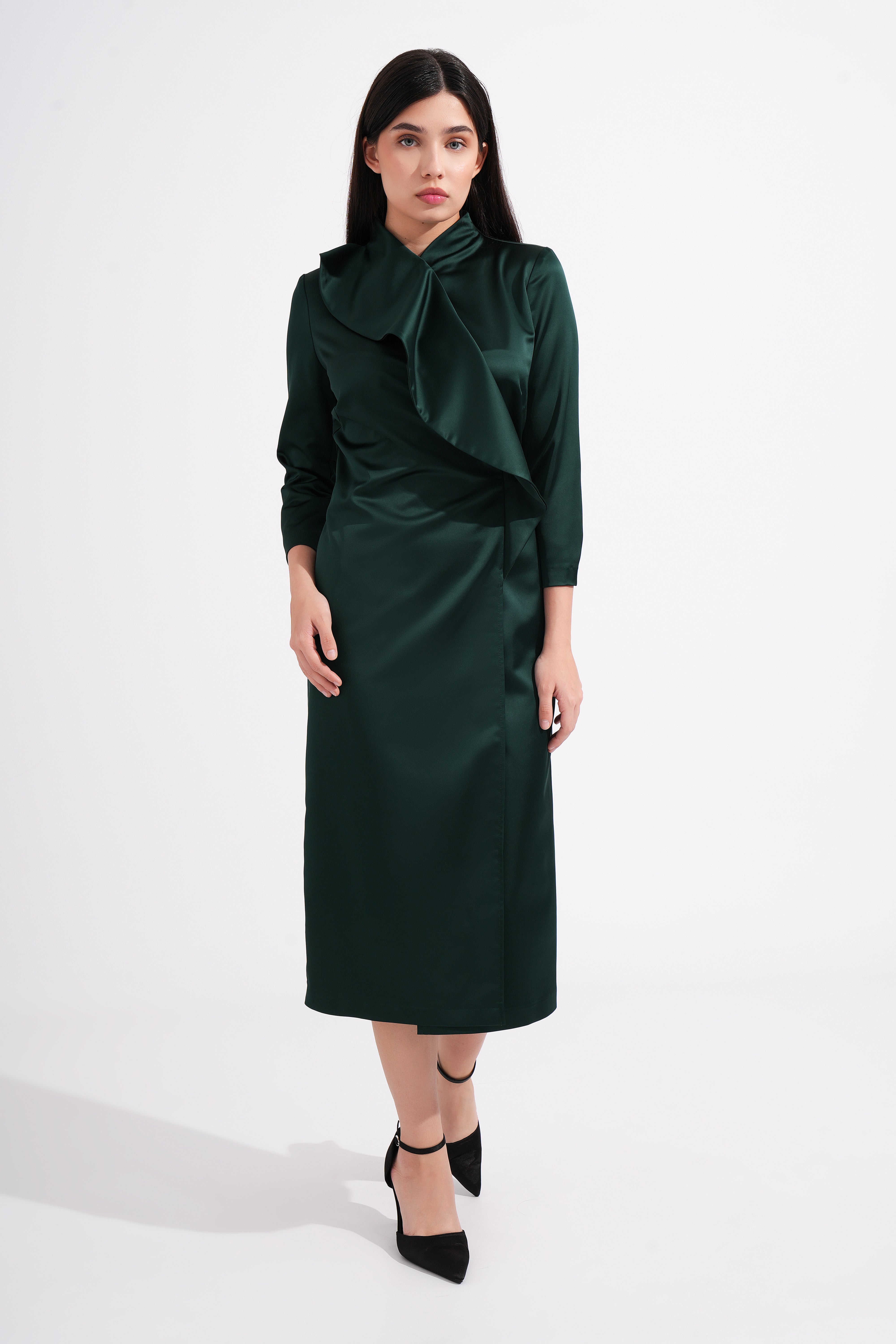 green emerald velvet dress Green Satin Puff Sleeve Quinn Midi Dress main image 0