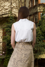 Load image into Gallery viewer, High neck blouse