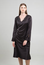 Load image into Gallery viewer, Midi black satin dress full sleeve