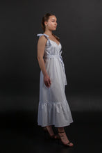 Load image into Gallery viewer, White flowy summer dress maxi