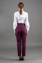 Load image into Gallery viewer, Cotton blouse in white