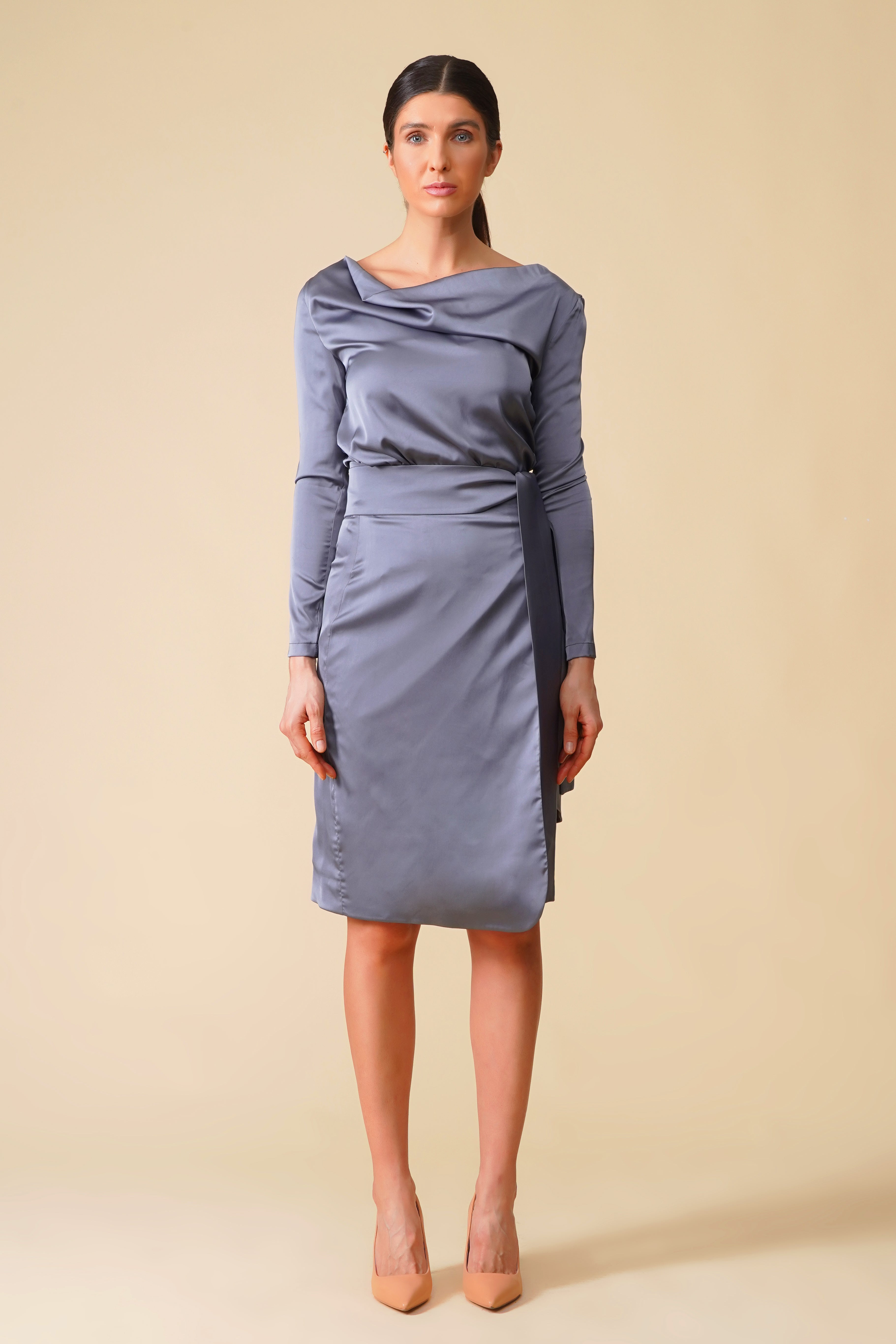 long sleeve cowl neck dress Gray satin midi – TAVROVSKA Charming Off The Shoulder Available In Chocolate Shoe size:14 COLOURWAYS