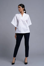 Load image into Gallery viewer, White cotton popped collar blouse
