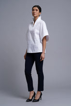 Load image into Gallery viewer, White cotton popped collar blouse