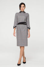 Load image into Gallery viewer, Peter pan collar plaid pencil dress