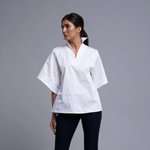 Load image into Gallery viewer, White cotton popped collar blouse
