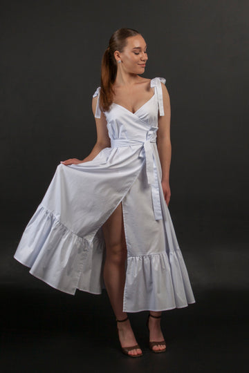White flowy summer dress maxi