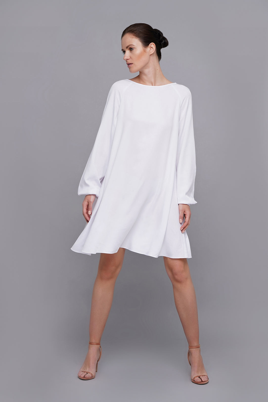 White long sleeve loose summer dress