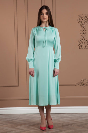 Mint Blue A-Line Tea Length Dress with Keyhole Neckline and Ties 8 US / 42 EU Mint Blue A-Line Tea Length Dress with Keyhole Neckline and Ties 8 US / 42 EU