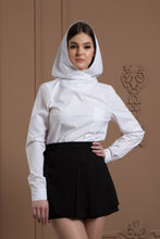 Load image into Gallery viewer, Hooded white cotton blouse
