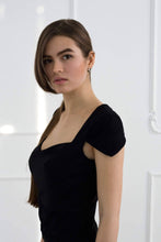 Load image into Gallery viewer, Black sweetheart neck pencil dress
